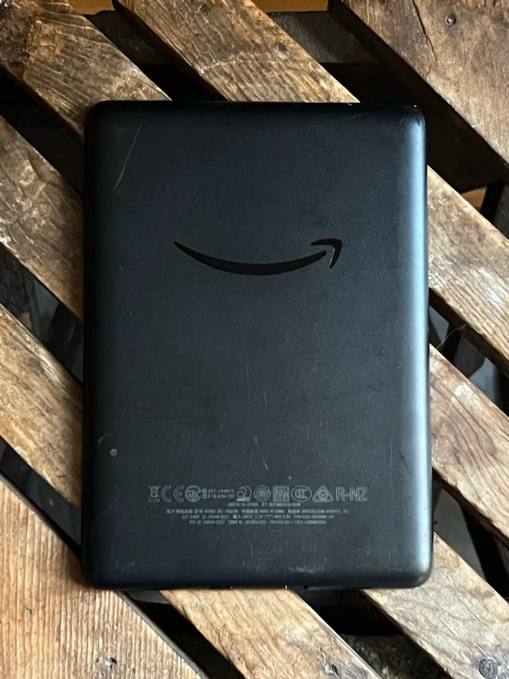 Amazon Kindle 2019 10th Generation Never Used - Picture 2 of 3